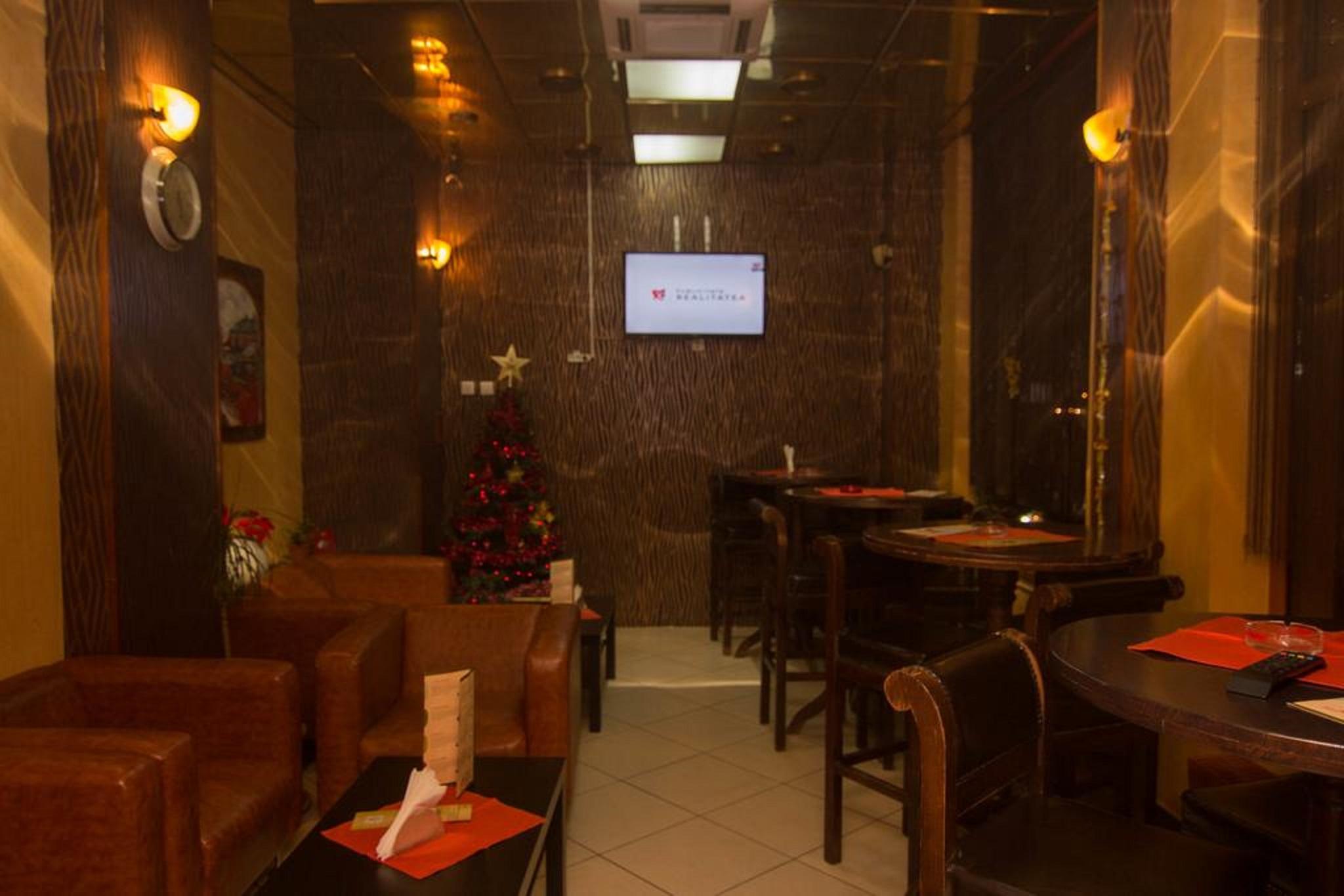 Hotel Reina بوخارست المظهر الخارجي الصورة