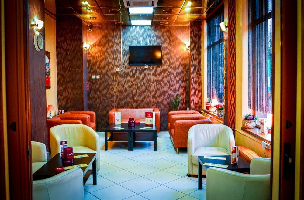 Hotel Reina بوخارست المظهر الخارجي الصورة